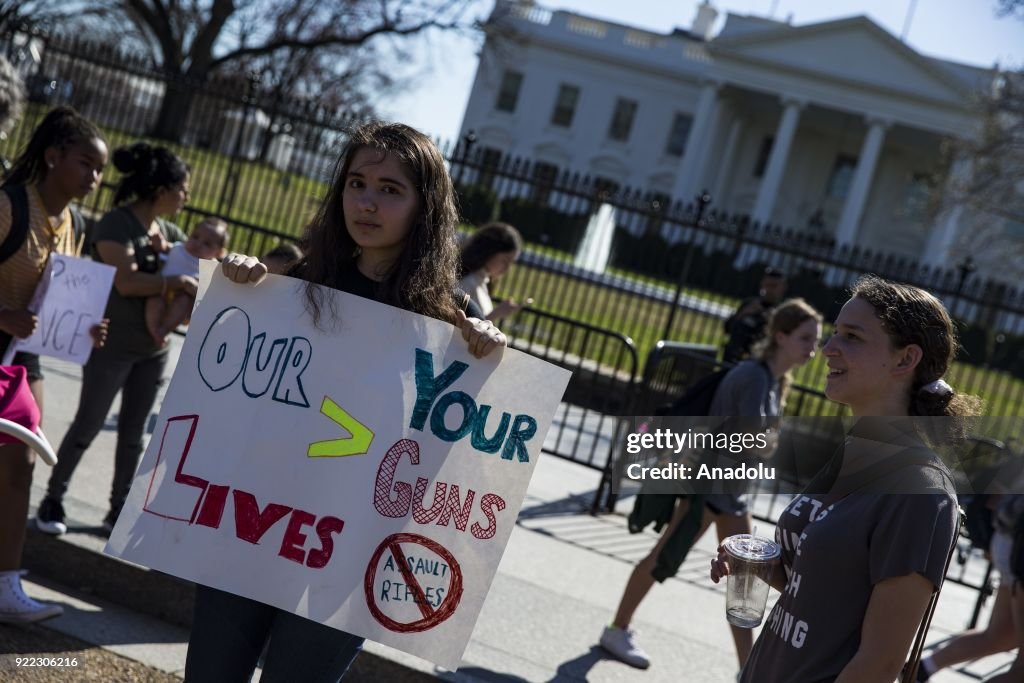 Students Protest outside White House for Gun Control after Parkland Mass Shooting
