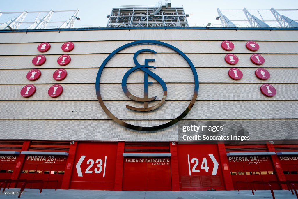 Sevilla v Manchester United - UEFA Champions League