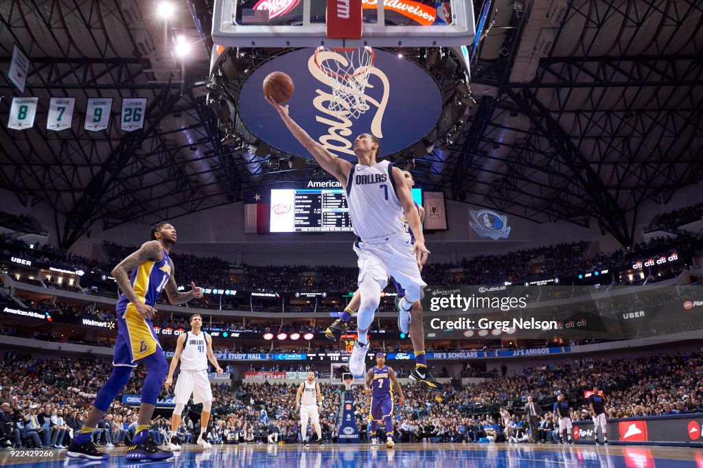 Dallas Mavericks vs Los Angeles Lakers