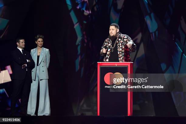Emma Willis and Dermot O'Leary present Rag'n'Bone Man with the British Single award at The BRIT Awards 2018 held at The O2 Arena on February 21, 2018...