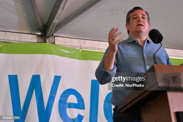 Senator Ted Cruz rallies for a change in the renewable fuel standard during a visit of the bankrupt refinery of Philadelphia Energy Solutions, in...