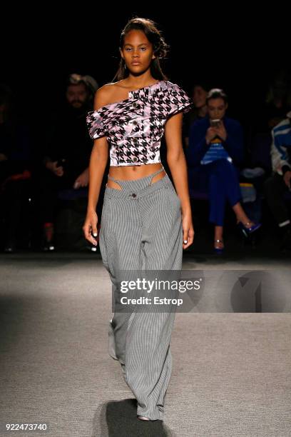 Model walks the runway at the Natasha Zinko show during London Fashion Week February 2018 at The Queen Elizabeth II Conference Centre on February 20,...