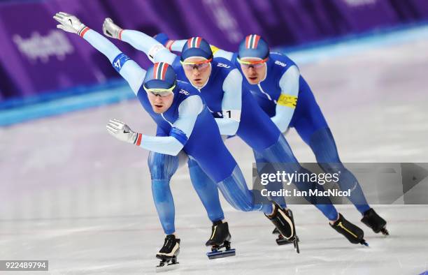 Bokko Havard, Sverre Lunde Pedersen and Simen Spieler Nilsen of Norway compete against Republic of Korea in the final of the Men's Team Pursuit at...