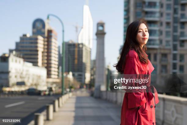 a young professional manager in the shanghai bund,china - east asia. - china east asia foto e immagini stock