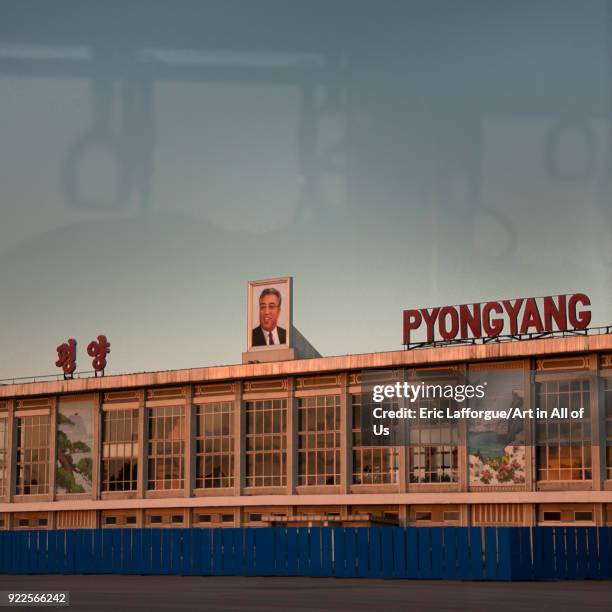 Pyongyang Sunan 220 Sunan Airport Stock Photos, High-Res Pictures, and Images - Getty ...