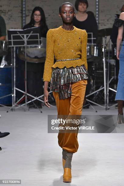 Model walks the runway at the Isa Arfen Ready to Wear Fall/Winter 2018-2019 fashion show during London Fashion Week February 2018 on February 20,...