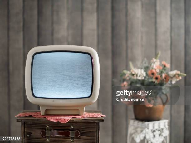 113 Crt Tv Photos Res Pictures - Getty Images