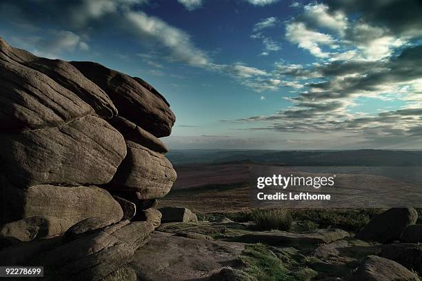 rocks, en el distrito de peak - derby australia occidental fotografías e imágenes de stock