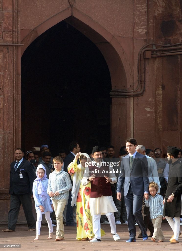 Canadian PM Justin Trudeau visits Jama Masjid in India