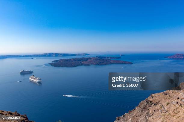vista de la caldera de santorini, grecia - mar egeo fotografías e imágenes de stock