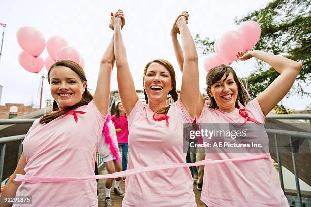 women run in breast cancer marathon - gopro grand prix of sonoma day 3 stockfoto's en -beelden