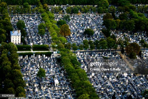 watching over the dead - montparnasse stock pictures, royalty-free photos & images