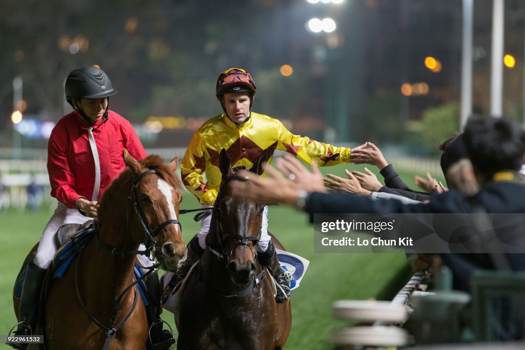 Horse Racing in Hong Kong - Happy Valley Racecourse