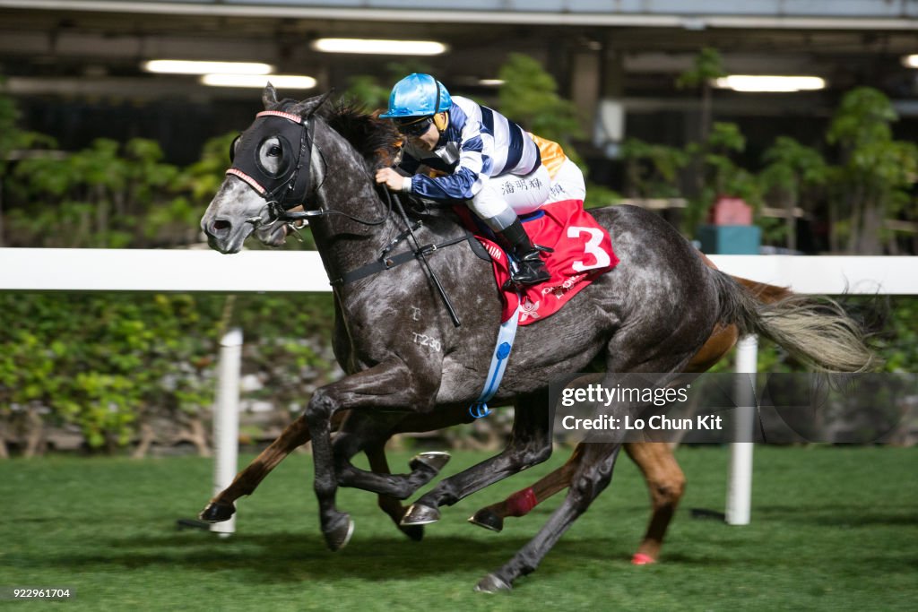 Horse Racing in Hong Kong - Happy Valley Racecourse