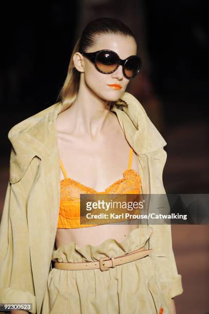 Model walks the runway at the Loewe ready to wear show as part of the Paris Womenswear Fashion Week Spring/Summer 2010 on October 3, 2009 in Paris,...
