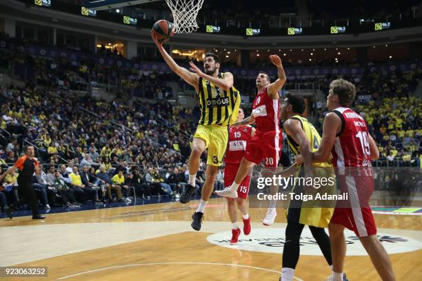 Marko Guduric, #23 of Fenerbahce Dogus in action during the 2017/2018 Turkish Airlines EuroLeague Regular Season Round 23 game between Fenerbahce...