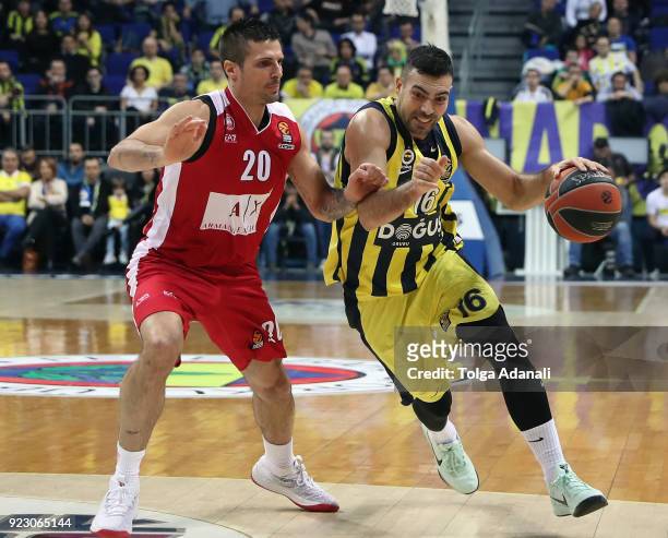 Kostas Sloukas, #16 of Fenerbahce Dogus in action with Andrea Cianciarini, #20 of AX Armani Exchange Olimpia Milan during the 2017/2018 Turkish...