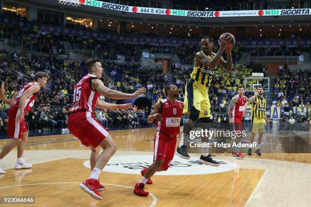 Brad Wanamaker, #11 of Fenerbahce Dogus in action during the 2017/2018 Turkish Airlines EuroLeague Regular Season Round 23 game between Fenerbahce...