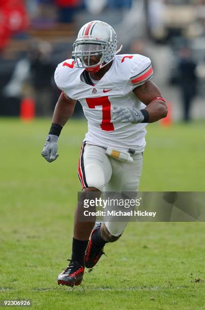 Jermale Hines of the Ohio State Buckeyes runs on the field against the Purdue Boilermakers at Ross-Ade Stadium on October 17, 2009 in West Lafayette,...