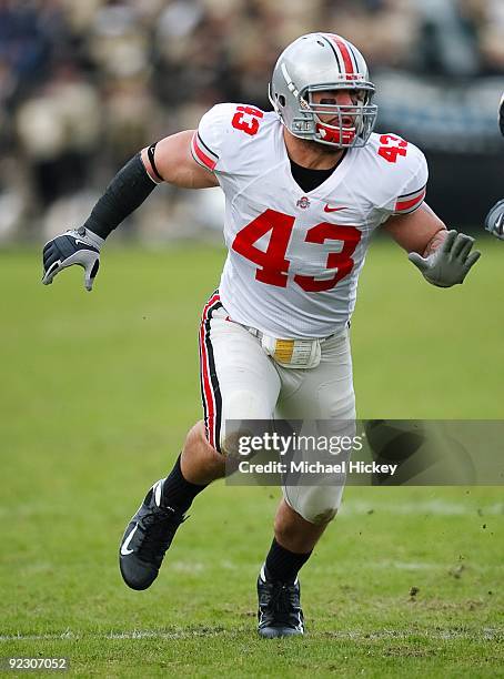 Nathan Williams of the Ohio State Buckeyes runs on the field against the Purdue Boilermakers at Ross-Ade Stadium on October 17, 2009 in West...