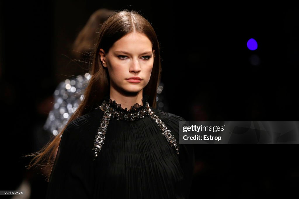 Alberta Ferretti - Details - Milan Fashion Week Fall/Winter 2018/19