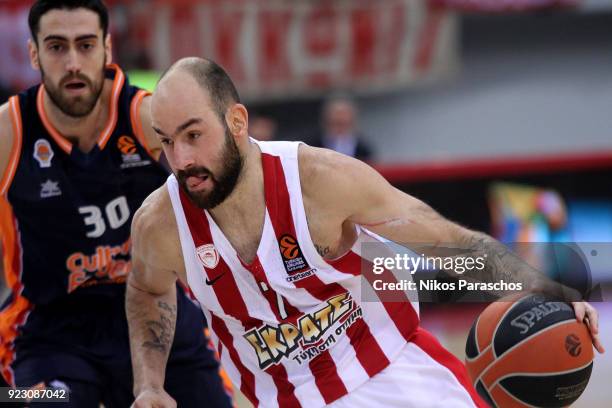 Vassilis Spanoulis, #7 of Olympiacos Piraeus competes with Joan Sastre, #30 of Valencia Basket during the 2017/2018 Turkish Airlines EuroLeague...