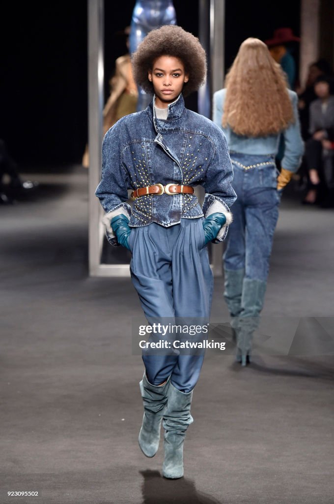 Alberta Ferretti - Runway RTW - Fall 2018 - Milan Fashion Week