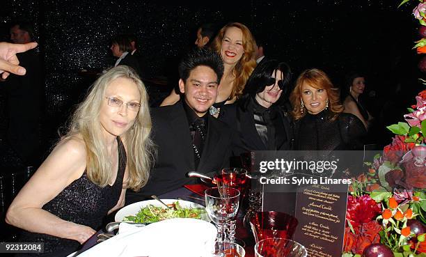 Faye Dunaway, Prince Azim, Jerry Hall, Michael Jackson and Raquel Welch