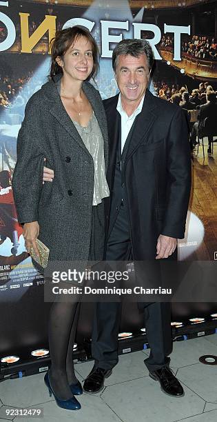 Valerie Bonneton and Francois Cluzet attend the premiere of ''Le Concert'' at the Theatre du Chatelet on October 23, 2009 in Paris, France.