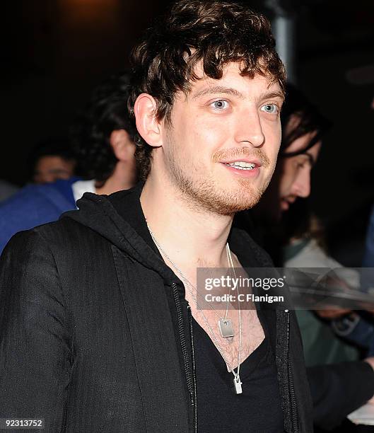 Jonny Quinn of Snow Patrol attend the ONEXONE Gala on October 22, 2009 in San Francisco, California.