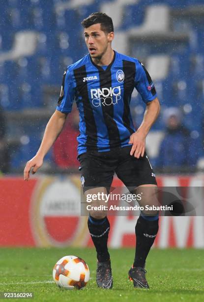 Remo Freuler of Atalanta in action during UEFA Europa League Round of 32 match between Atalanta and Borussia Dortmund at the Mapei Stadium - Citta'...