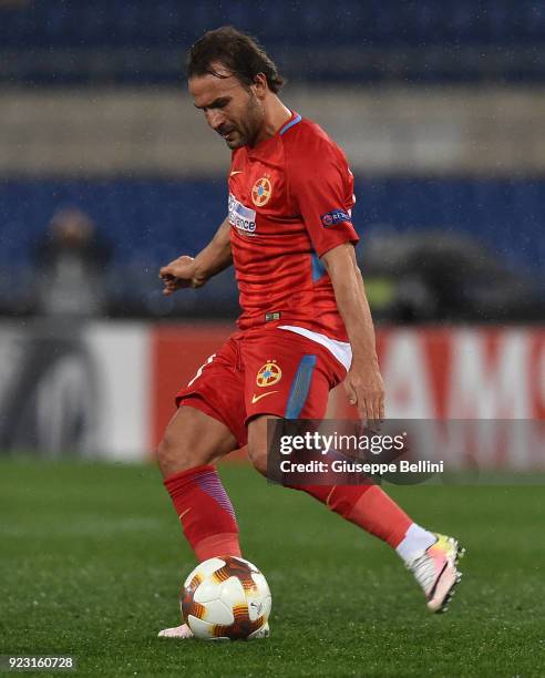 Filipe Teixeira of Fotbal Club FC Steaua Bucarest in action during UEFA Europa League Round of 32 match between Lazio and Steaua Bucharest at the...