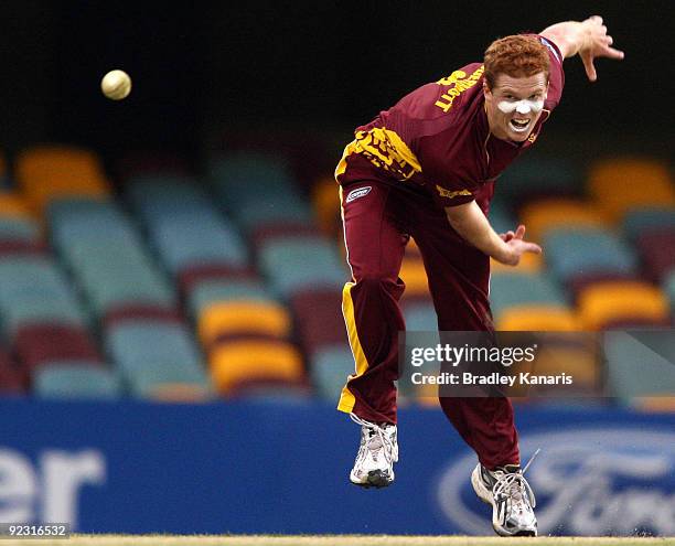 Alister McDermott of the Bulls bowls during the Ford Ranger Cup match between the Queensland Bulls and the Western Australian Warriors at The Gabba...