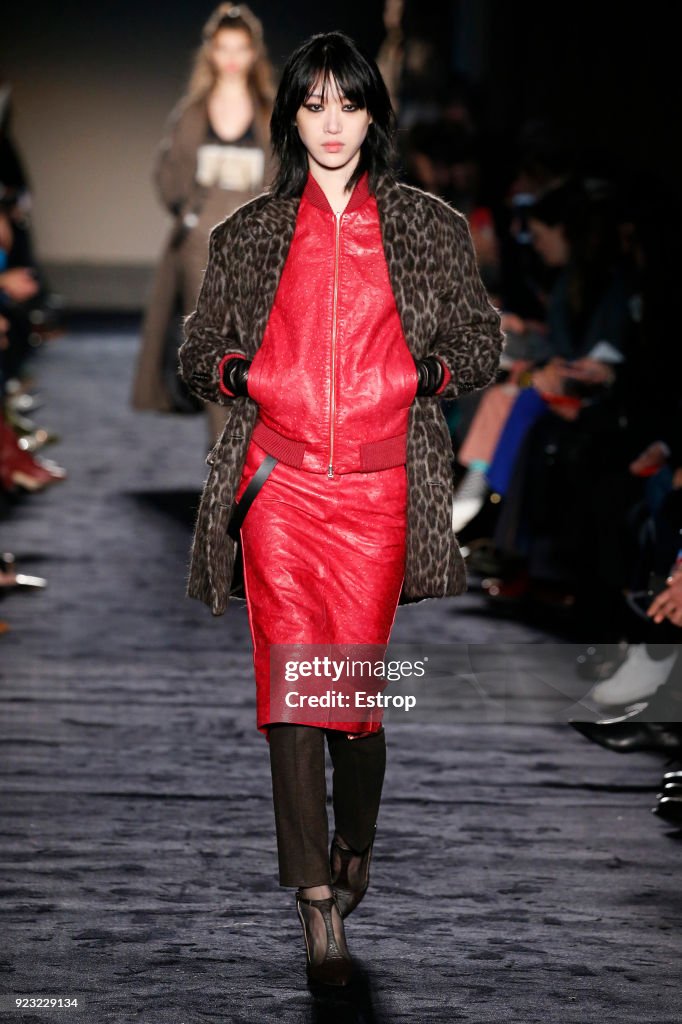 Max Mara - Runway - Milan Fashion Week Fall/Winter 2018/19