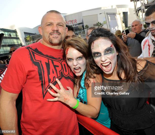 Fighter Chuck Liddell joins TapouT at the 'Thrill the World' shoot, along with thousands of dancers across the globe attempting to set a world record...