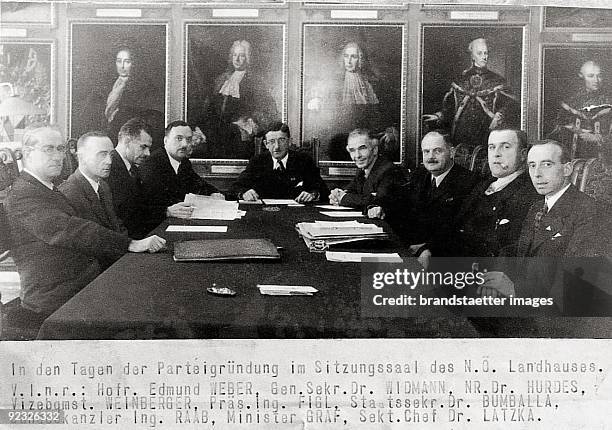 Foundation of the Austrian Volkspartei in the palace Auersberg 1945. From left: Edmund Weber, gen.sec.Dr.Widmann, Dr.Hurdes, vicemayor Weinberger,...