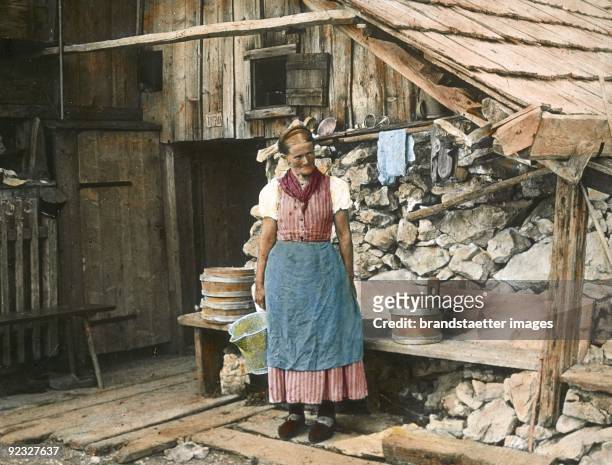 Peasant woman. Salzkammergut. Hand-colored lantern slide. Around 1910.