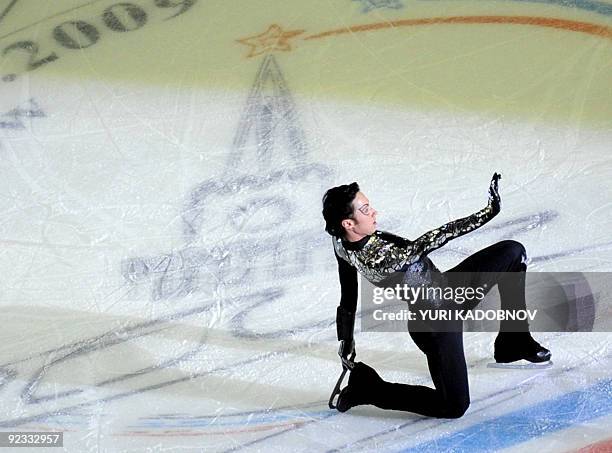 Johnny Weir of the United States performs during the exhibition at the ISU Grand Prix in Moscow on October 25, 2009. He won the second palce. AFP...