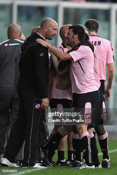 Walter Zenga coach of Palermo and Cesare Bovo celebrate the winning goal during the Serie A match between US Citta di Palermo and Udinese Calcio at...