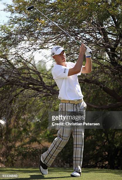 Ben Crane hits a tee shot on the second hole during the fourth round of the Frys.com Open at Grayhawk Golf Club on October 25, 2009 in Scottsdale,...