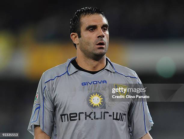 Goal kepeer of AC Chievo Stefano Sorrentino looks on during the Serie A match between AC Chievo Verona and AC Milan at Stadio Marcantonio Bentegodi...