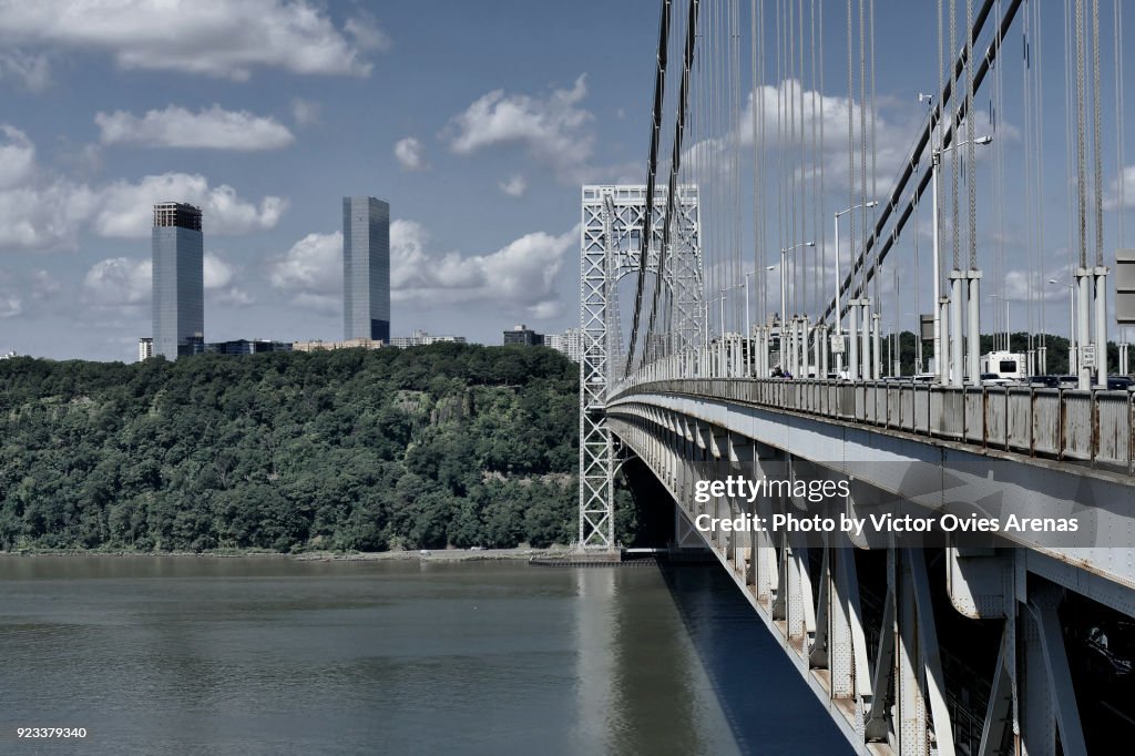 George Washington Bridge, Washington Heights, Hudson River, New York, USA