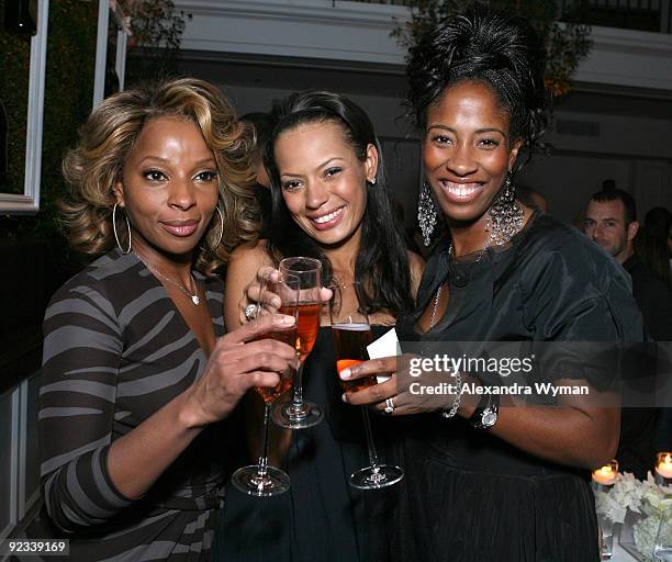 Mary J. Blige, Keisha Whitaker and guest