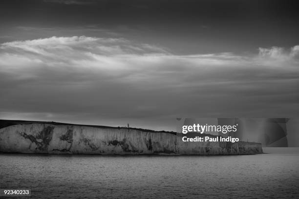 white cliffs of dover - north downs stock pictures, royalty-free photos & images