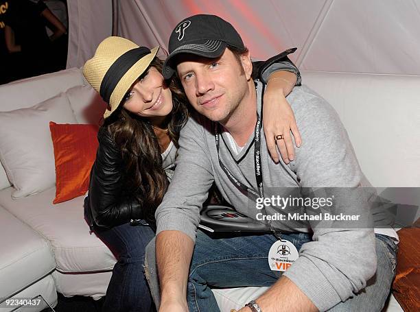 Actress Jennifer Love Hewitt and actor Jamie Kennedy attend the BlackBerry VIP Hospitality Lounge at the U2 Concert at the Rose Bowl on October 25,...