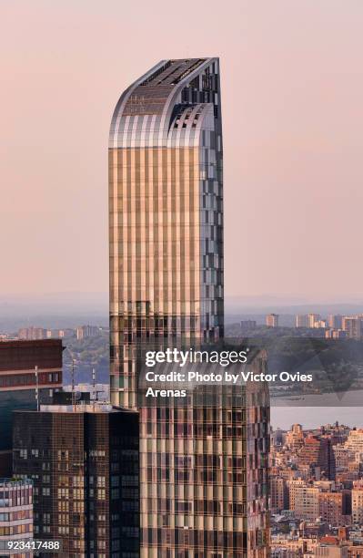 One 57 Building 57 West 57th Street Photos and Premium High Res Pictures - Getty Images