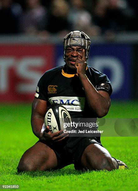 Serge Betsen of Wasps celebrates after scoring a try during the Guinness Premiership match between Gloucester and London Wasps at the Kingsholm...