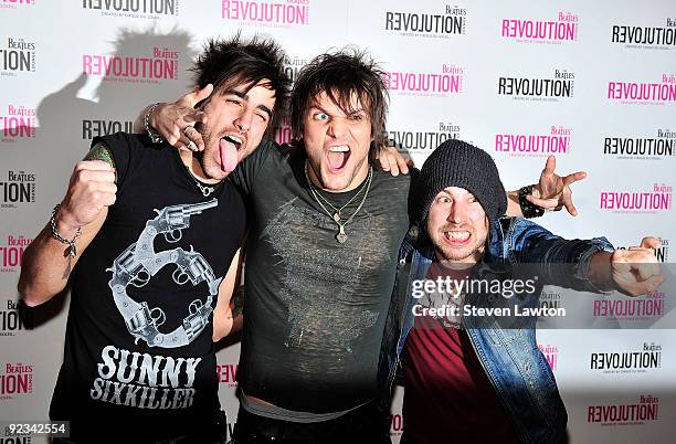 Paul DiGiovanni lead guitar, Martin Johnson lead vocals, and drummer John Keefe from "Boys Like Girls" arrive at "Closet Sundays" 1 year Anniversary...