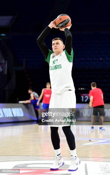 Edgaras Ulanovas, #92 of Zalgiris Kaunas warms-up prior to the 2017/2018 Turkish Airlines EuroLeague Regular Season Round 23 game between Anadolu...