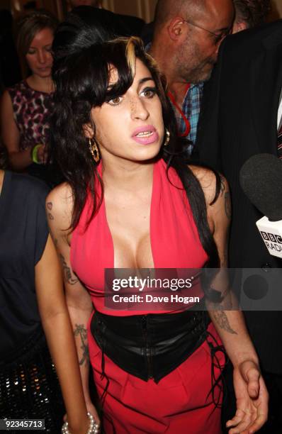 Amy Winehouse attends the 2009 Q Awards held at the Grosvenor House Hotel on October 26, 2009 in London, England.